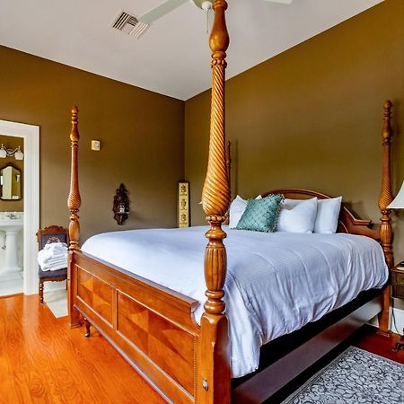 Southern Charm In The Camellia Rose Inn Gainesville Esterno foto